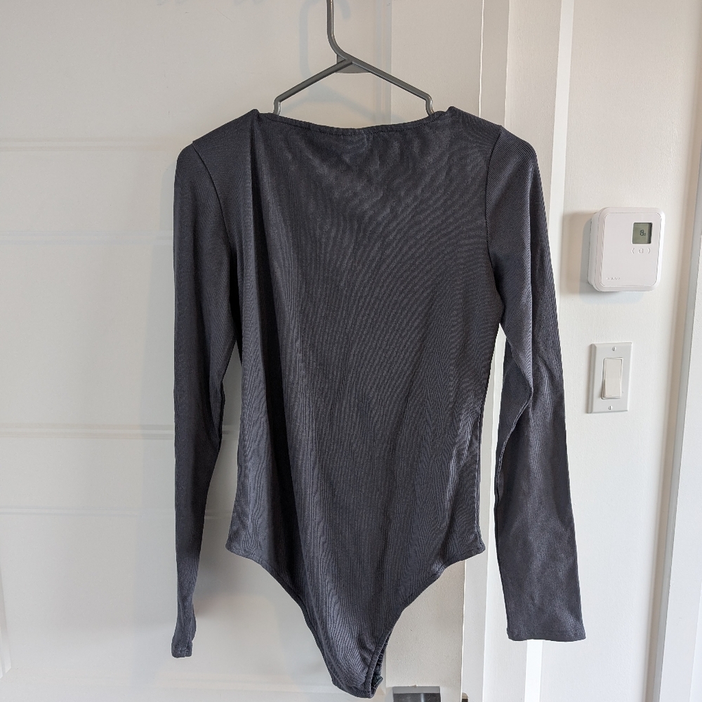 Womance/Gray Long Sleeve Bodysuit Sz L - Picture 5 of 5